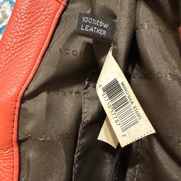 MARC by Marc Jacobs: Rose Two Tone Leather What's the T Tote Bag - Picture 12 of 14